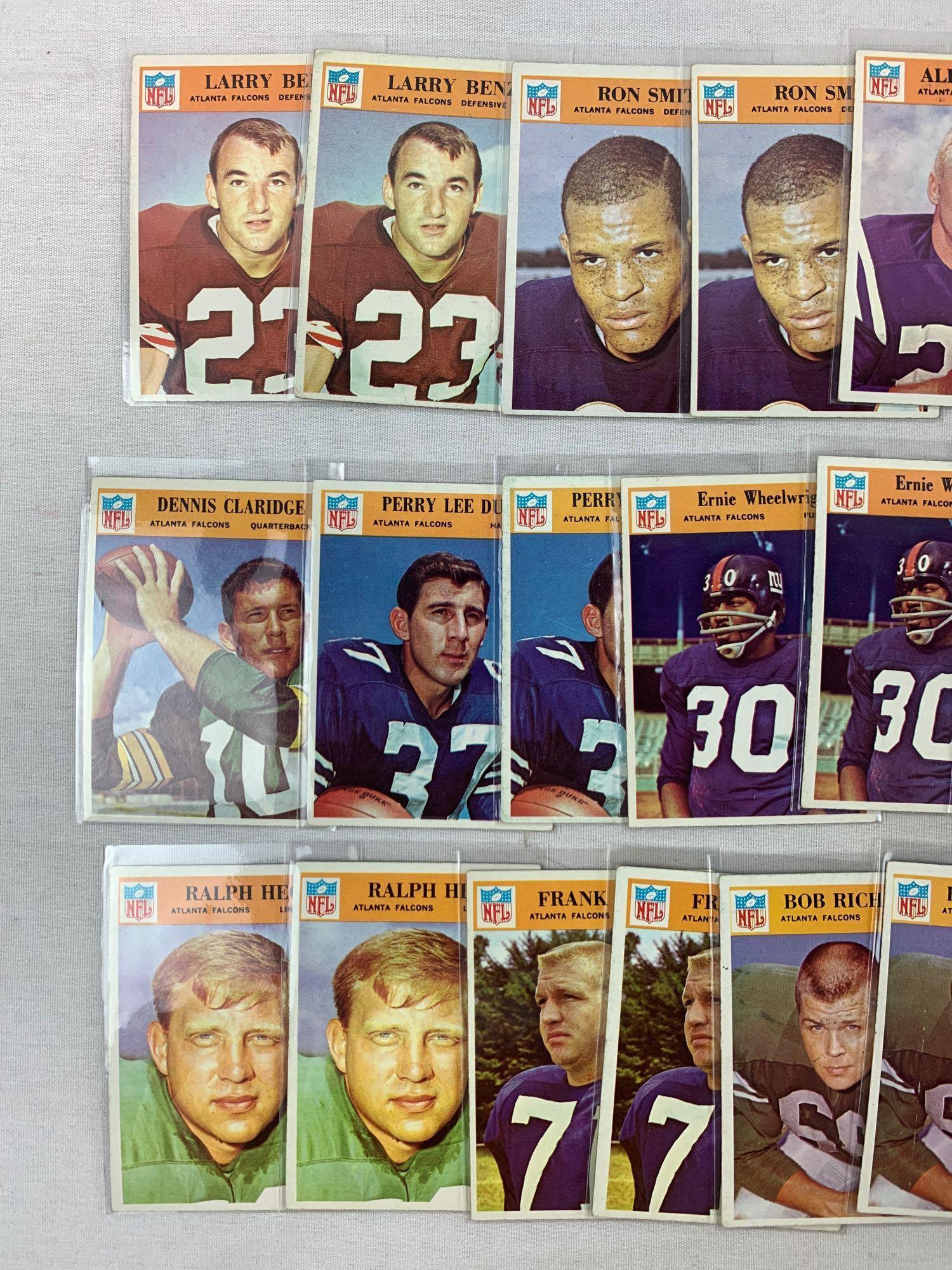 1966 Philadelphia #9 Guy Reese Atlanta Falcons