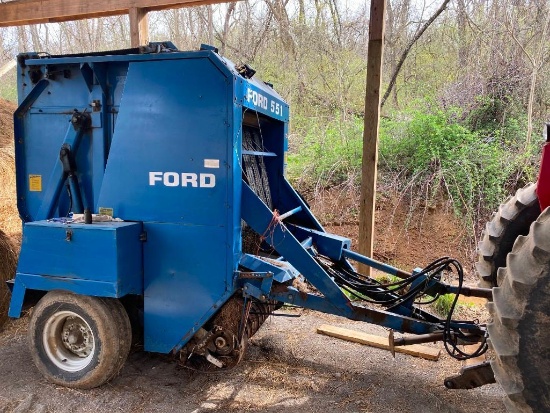 Ford 551 round baler. Working condition.