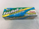 1992 Topps football sealed factory set w/20 Topps Gold Cards