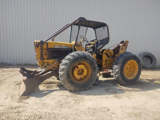 Joh Deere 440 Skidder