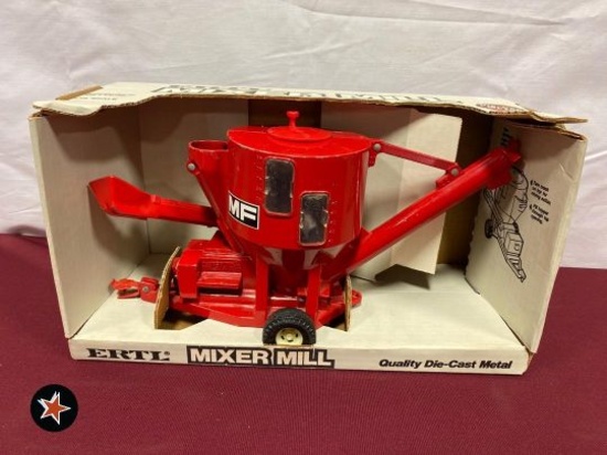 Massey Ferguson Mixer Mill - 1/16 scale - used