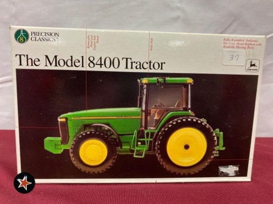 John Deere Model 8400 Tractor - 1/32 scale