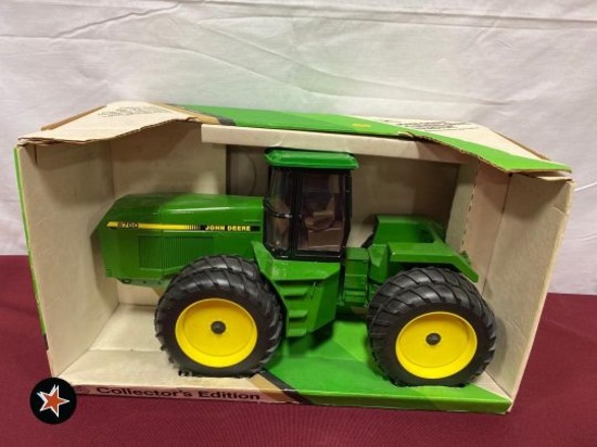 John Deere 4-Wheel Drive 8760 Tractor - 1/16 scale