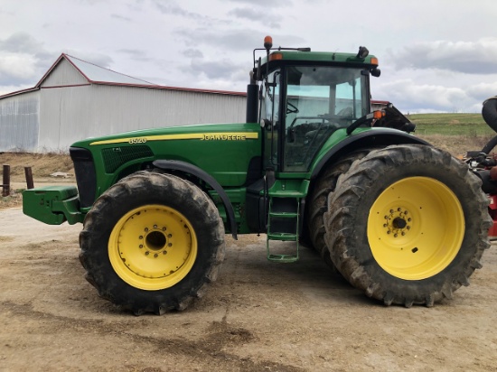 JD 8520 Tractor