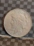 1927D PEACE DOLLAR AU