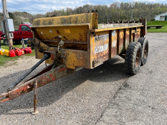Knight 350 tandem axle manure spreader