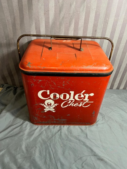Vintage Fiberglass Insulated Cooler Chest with metal insert tray