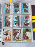 1981 Topps football complete set - Joe, Montana rookie - NM-NM+