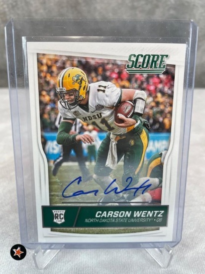 2016 Score #335 Carson Wentz Autograph Rooke Card