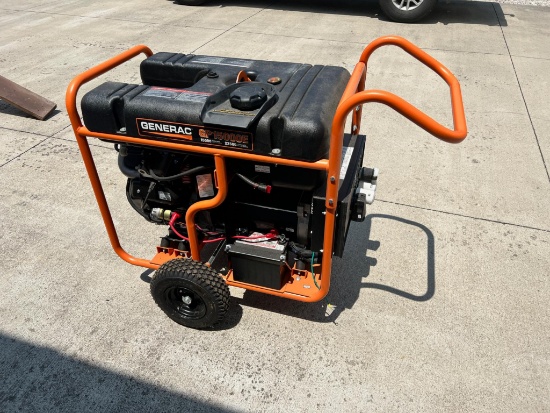 Generac GP15000E generator, NEW BATTERY,showing .5 on the hour meter