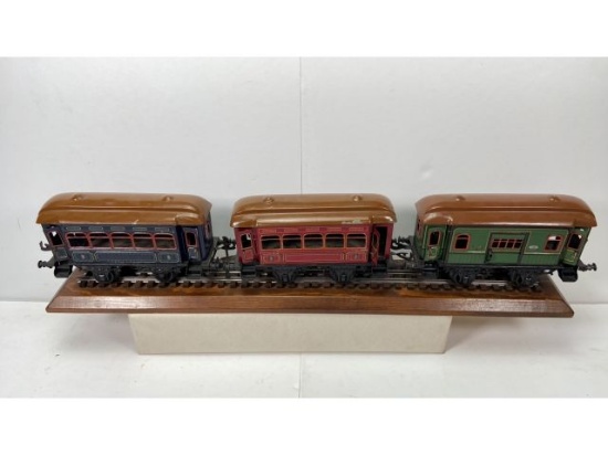 THREE BING O GAUGE PASSENGER CARS