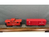 LIONEL 6014 BABE RUTH BOX CAR AND CABOOSE