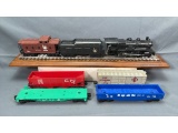 LIONEL #8310 ENGINE W/CARS