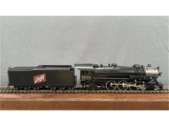 THE GREAT CIRCUS TRAIN WALTHERS PACIFIC LOCOMOTIVE 5629 SCHLITZ