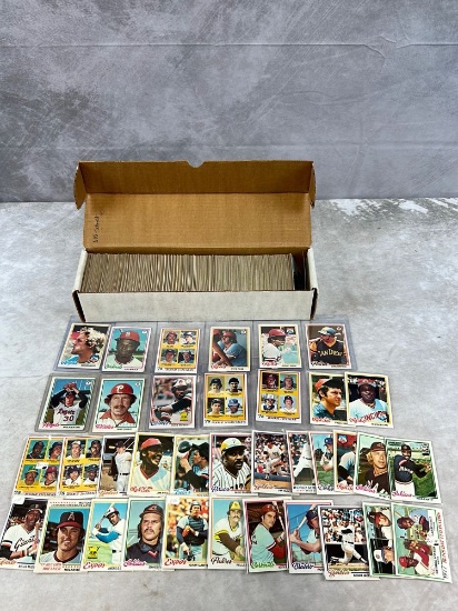 1978 Topps Baseball Near Complete Set (724/726)