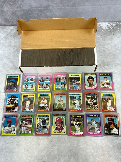 1975 Topps Baseball Near Complete Set (658/660) Cards