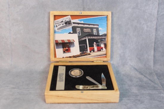 Lehman's Hardware Commemorative Knife