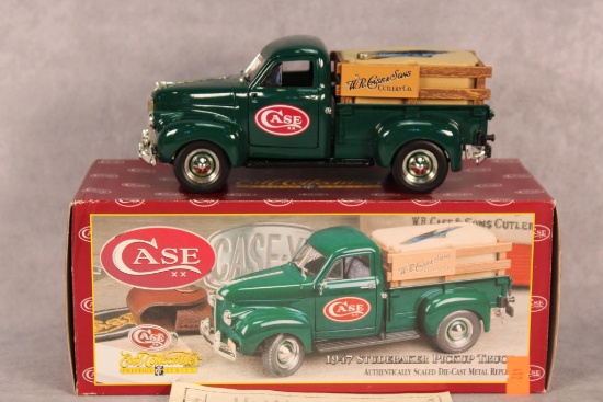 Case XX Fifth Edition Ertl Truck w/Navy Bone Pen Knife