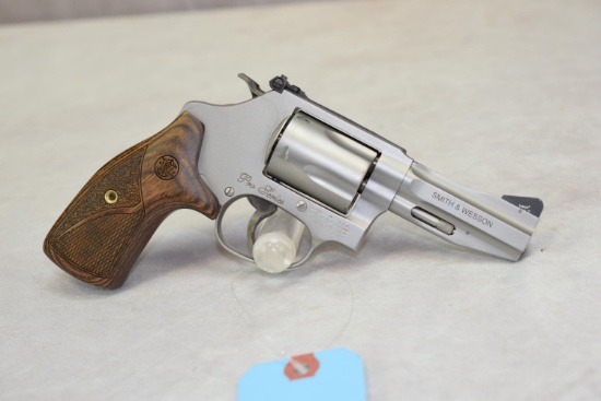 Smith & Wesson  Mod 60-15 Pro Series  Cal .357 Mag.