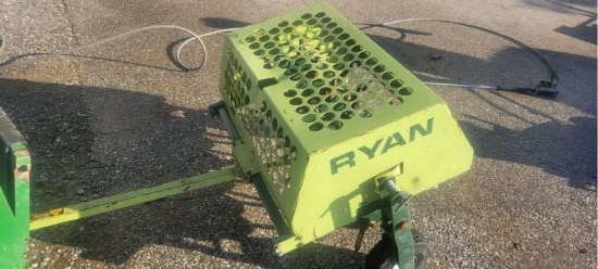 Ryan tow-behind aerator / 30 in