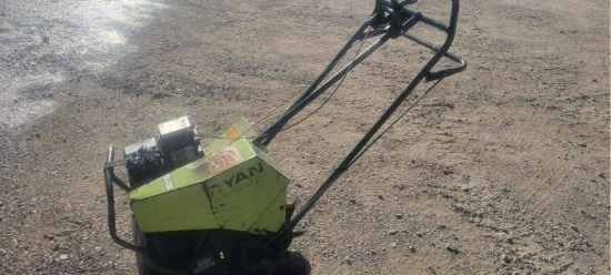 Ryan aerator with 5hp Briggs I/C engine  / 18 in