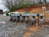 Hiniker 5000 Cultivator 16 ft.