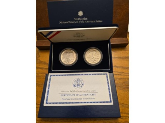 2001 BUFFALO 2-PC. SILVER DOLLAR SET IN HOLDER BU AND PF