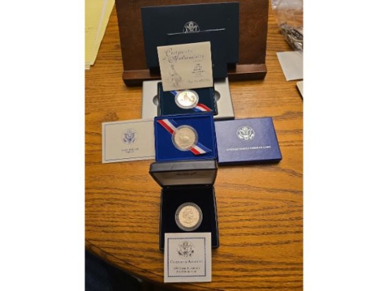 LOT OF 2 PROOF COMMEMORATIVE HALVES AND 1999 PROOF S.B.A. DOLLAR