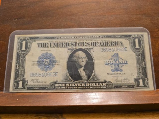 1933 LARGE SIZE SILVER CERTIFICATE SERIAL # B69840962 NICE