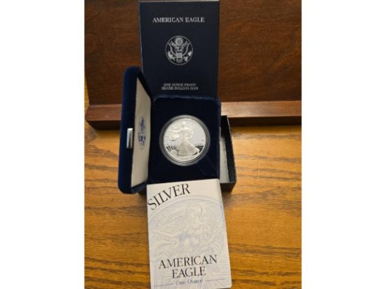 2000 U.S. SILVER EAGLE IN BOX WITH COA PF