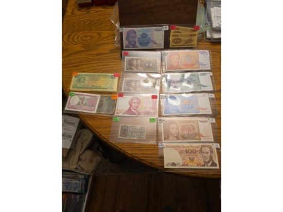 LOT OF 18 WORLD NOTES