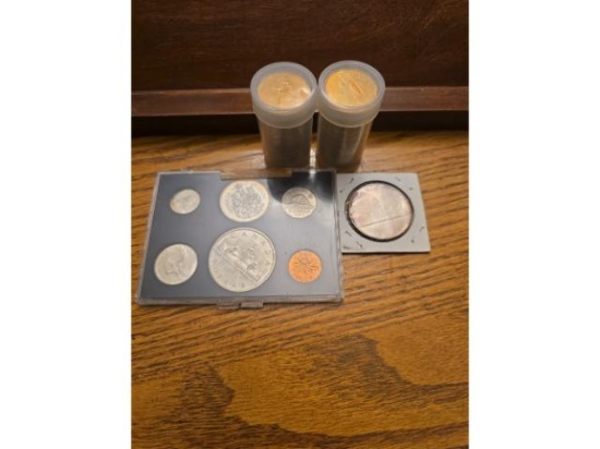 LOT OF CANADIAN COINS INCLUDING 48 LOON DOLLARS, 1939,1960 SILVER DOLLARS