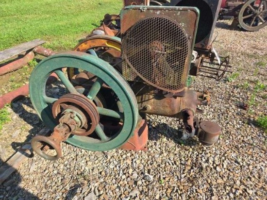 Hit & miss pump jack engine