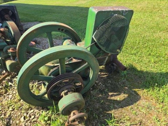 Hit & miss pump jack engine