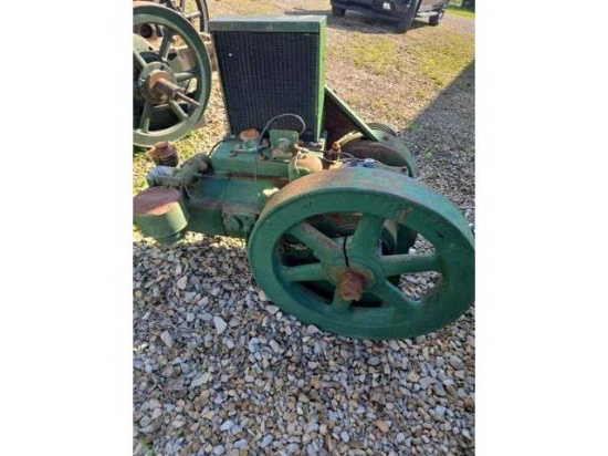 Hit & miss pump jack engine