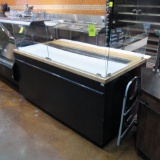 Barker sandwich prep table, self-contained