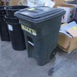 Toter 64 gal trash can