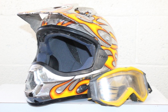 Silver THH L Motorcycle Helmet W/ Goggles