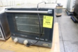 Cadco Roberta Toaster Oven