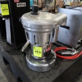 Nutrifaster commercial juice extractor