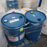 pallet of 4) plastic barrels