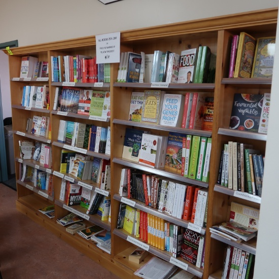 bookshelves, 4) sections