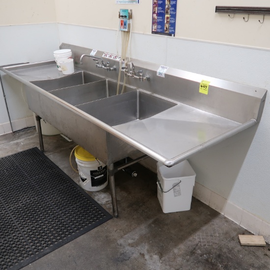 3-compartment sink w/ L & R drainboards