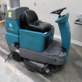 Tennant Micro-Rider Floor Scrubber