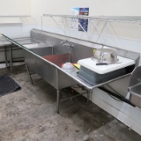 2-compartment sink w/ space for Garbel