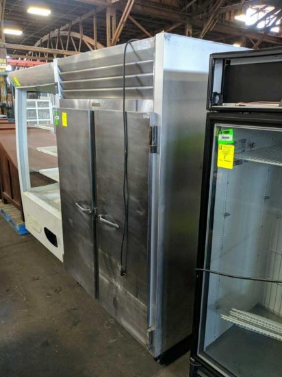 Traulsen 2 door refrigerator