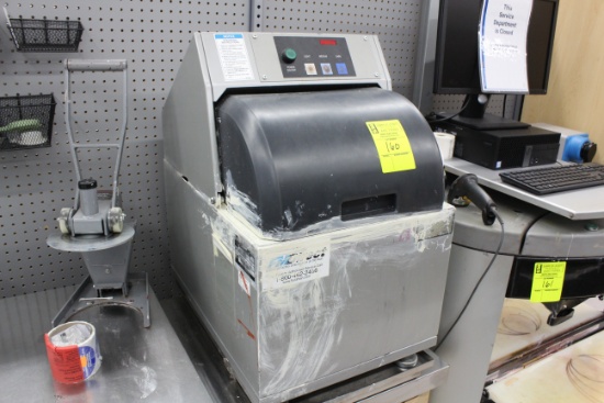 Fluid Management Paint Shaker - Model # 35000
