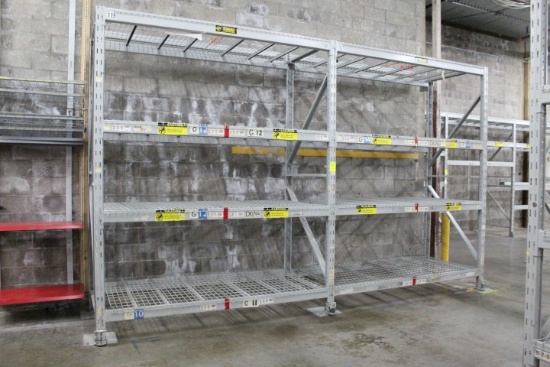 Pallet Racking. 2 Sections, 10'x44" Uprights, 92" Beams