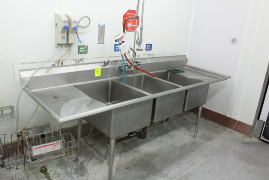 3 Comp Sink. 104x34x42"
