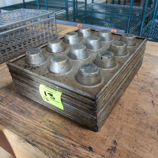 muffin pans, 12 hole